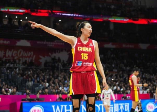 九游网页版-世预赛两连胜!王思雨最后2分钟砍9分,中国女篮84-74捷克